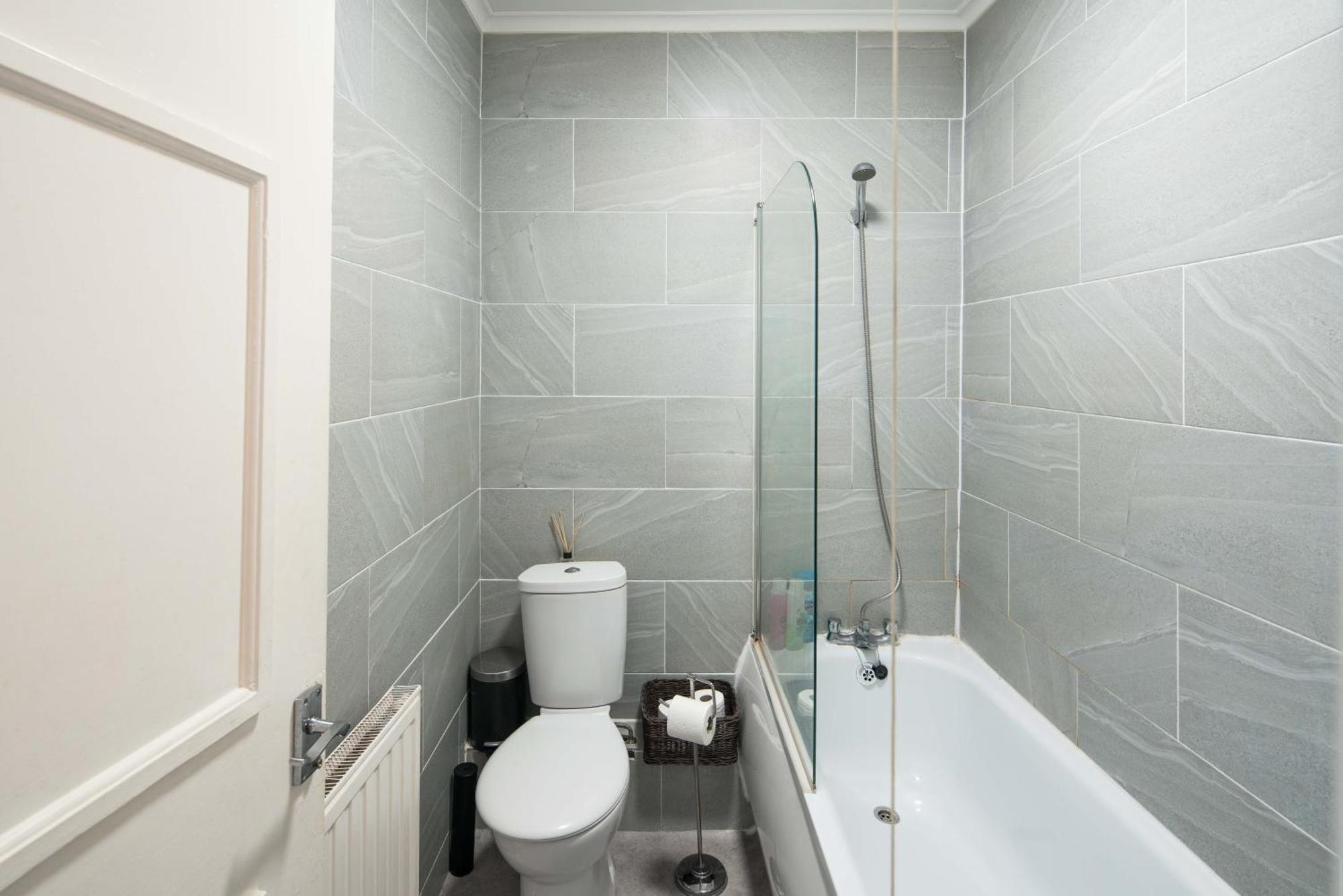 Private Double Room Shared Bathroom Near City Centre London Luaran gambar