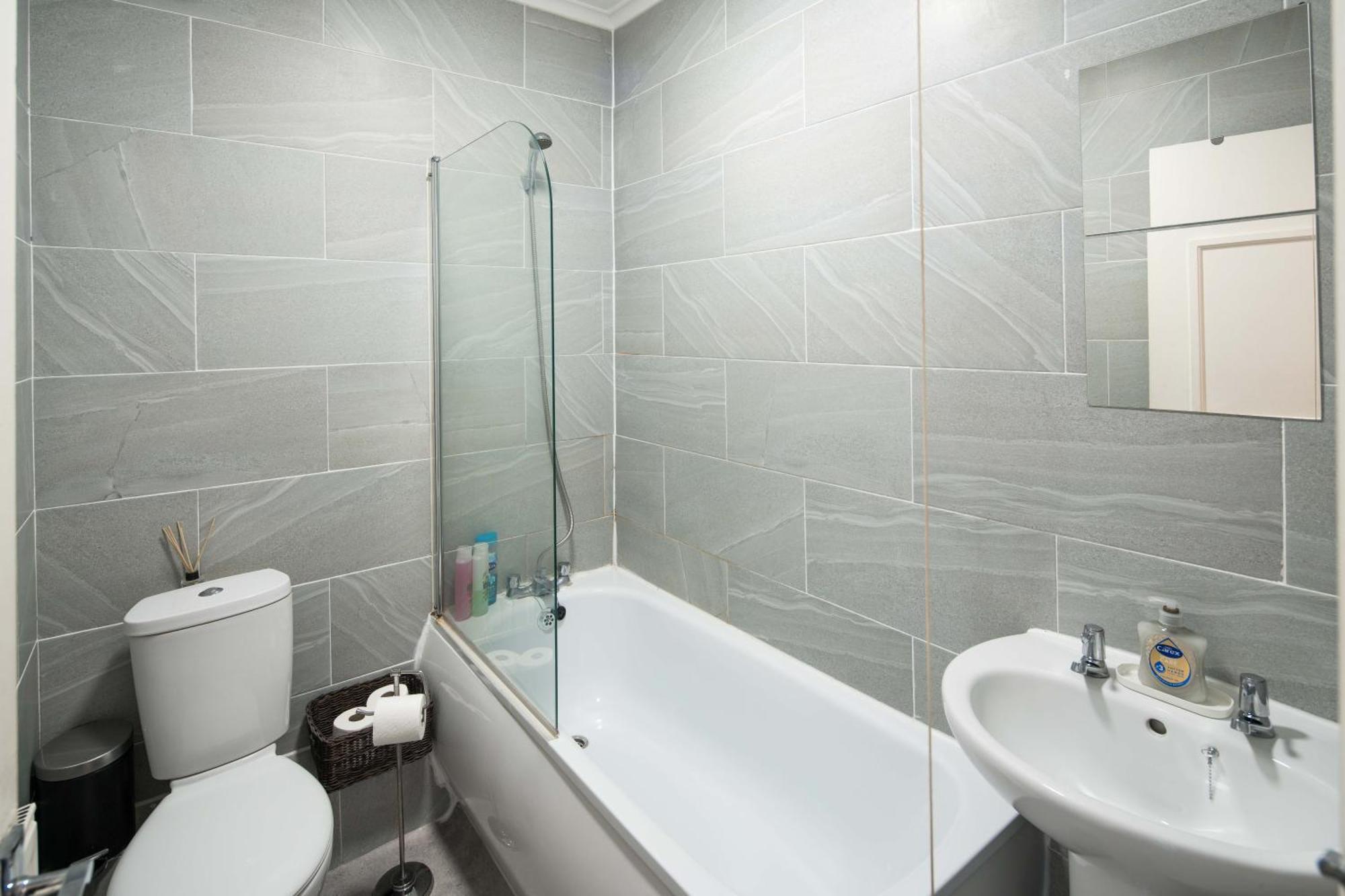 Private Double Room Shared Bathroom Near City Centre London Luaran gambar